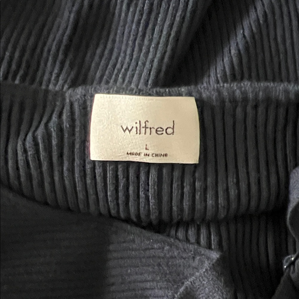Aritzia Navy Ribbed Tank - Picture 3 of 4